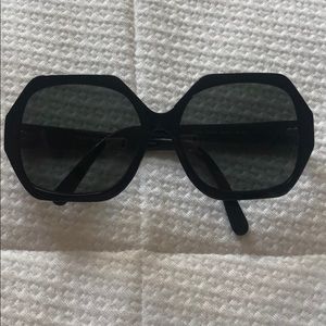 Tory Burch Sunglasses - polarized